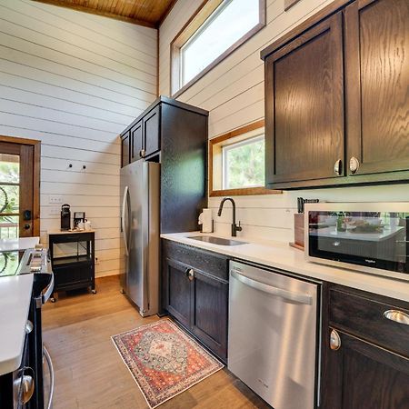 Tree-Lined Broken Bow Studio With Private Hot Tub! ภายนอก รูปภาพ